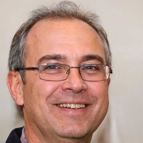 Dr. Piotr Lewandowicz